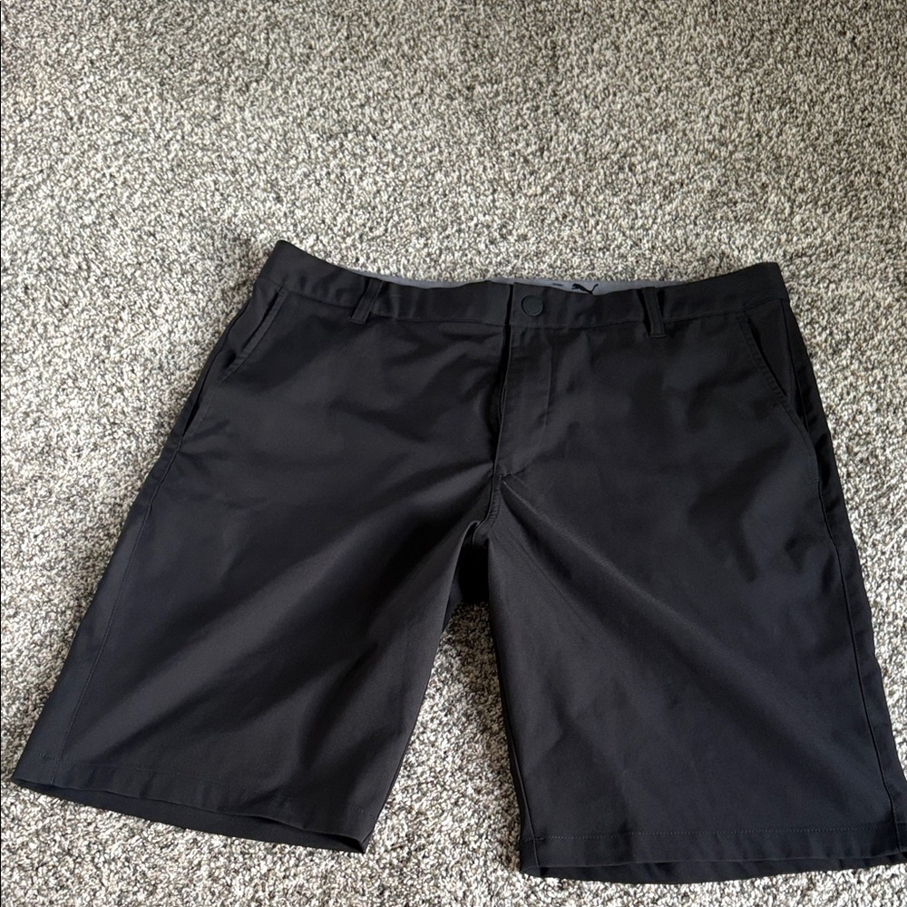Puma Jackpot 2.0 10” Men's Black Shorts, 36 waist, EUC and nonsmoking house